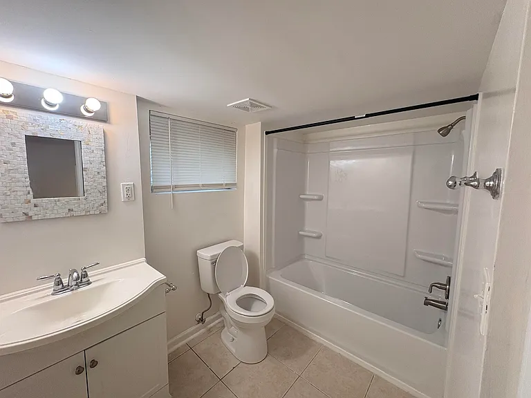212 Barbourville Dr #STUDIO — Photo 9