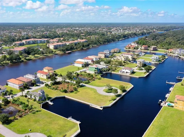 11 Schooner Cir, Palm Coast, FL 32137