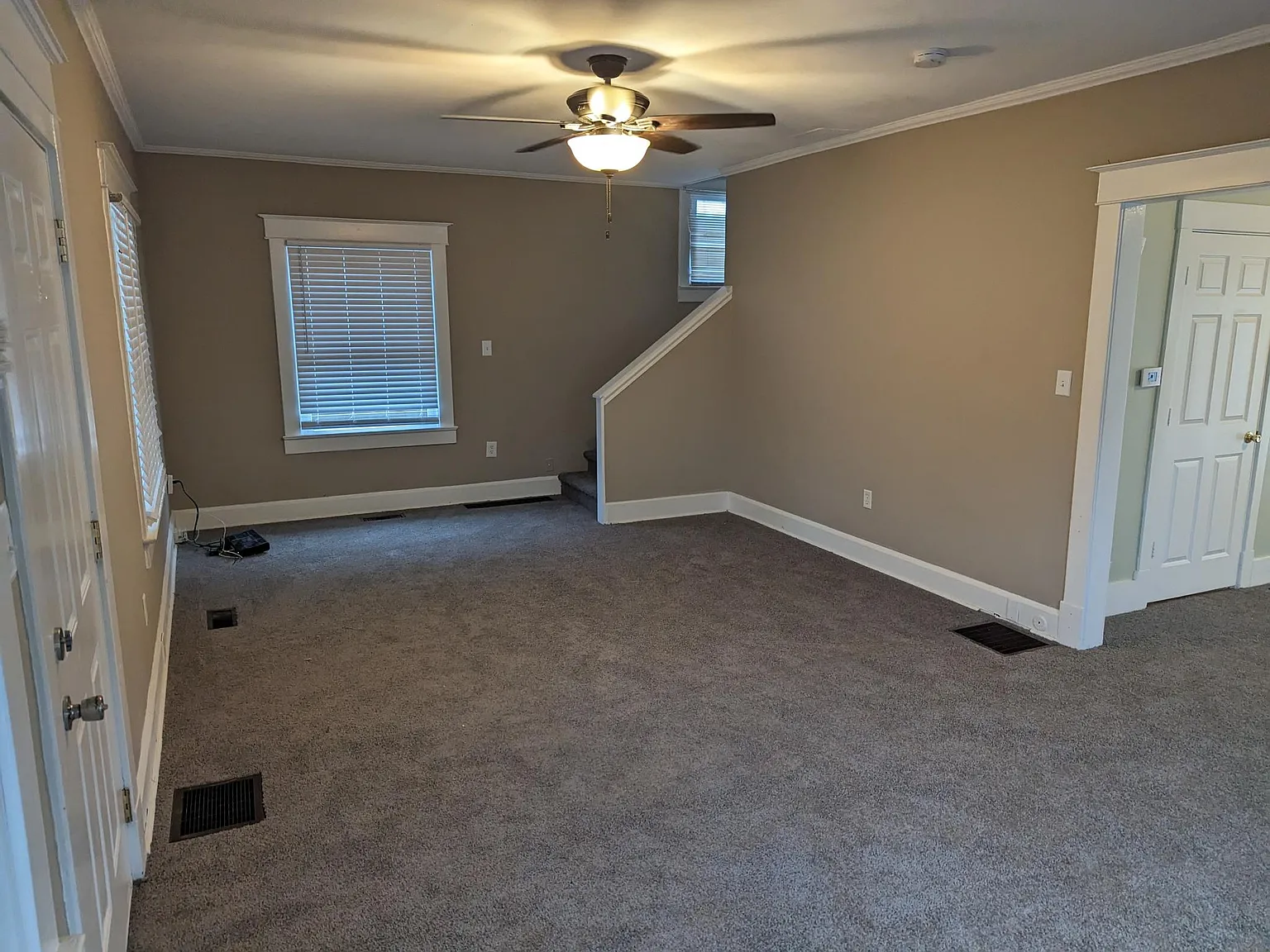 3 bed, 2632 sqft, $1,850 — Photo 3