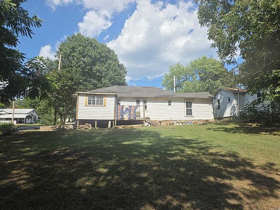3rd image of 1101 9th St