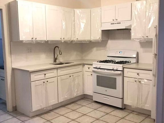 3rd image of 48-02 Astoria Blvd S #2