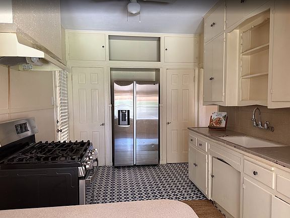 3rd image of 244 W Hermosa Dr