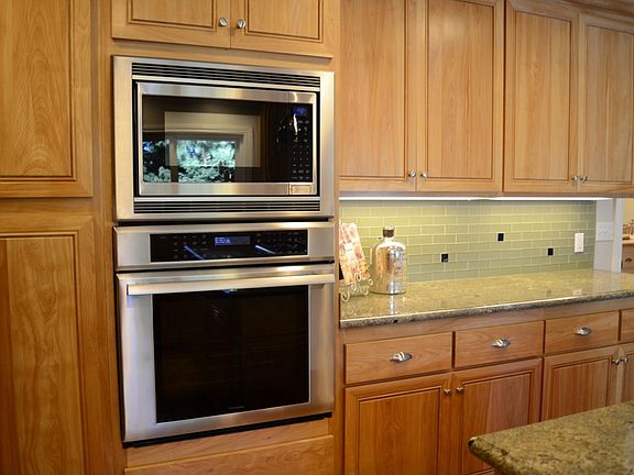 5th image of 359 W Portola Ave