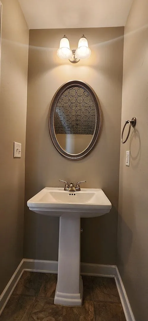 Spacious Townhome Convenient to Greenville & Spartanburg — Photo 4