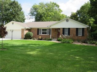 888 Grove Hill Dr, Dayton, OH 45434