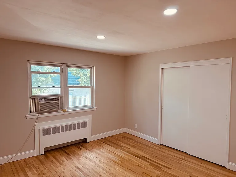 117 Bayview Ave #1B — Photo 13