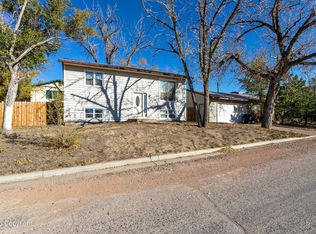 208 W Campbell St, Moorcroft, WY 82721