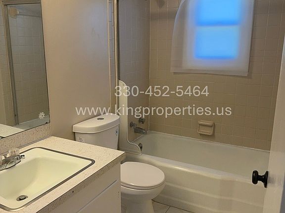 3rd image of 1335 14th St NW #4
