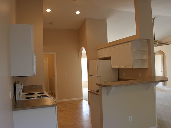 3rd image of 711 NW 3rd St