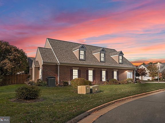 5th image of 11015 Scottwood Ln