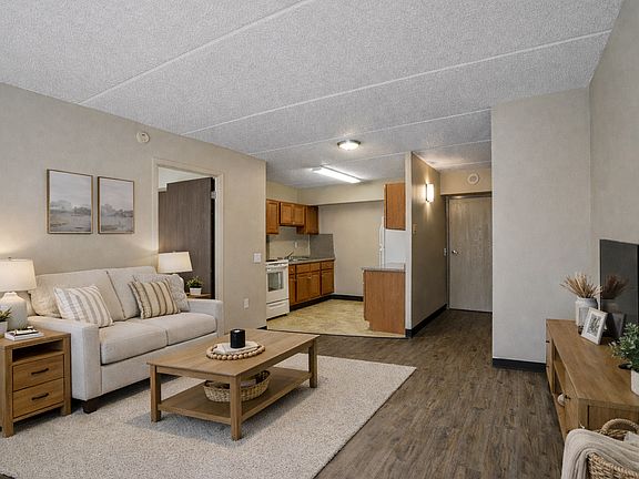 4th image of 612 Hillsboro St #1B-1Ba-800Sqft