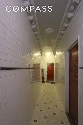 Rented by Compass | media 28