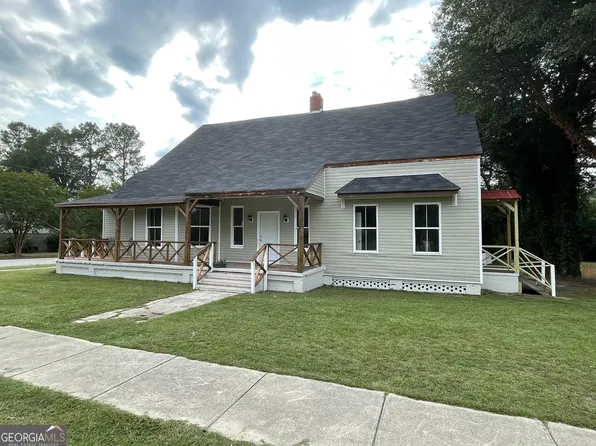407 N Harvey St, Millen, GA 30442
