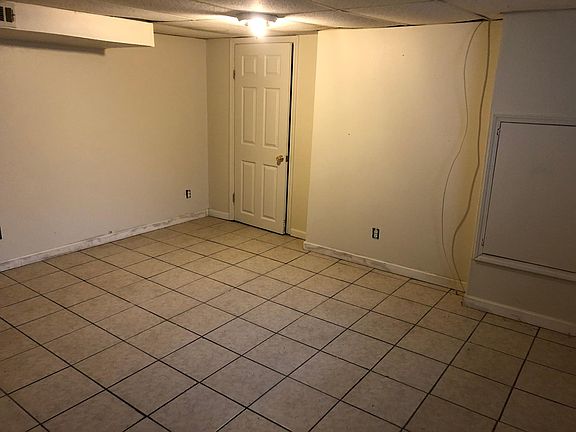 4th image of 8437 Ann Ave