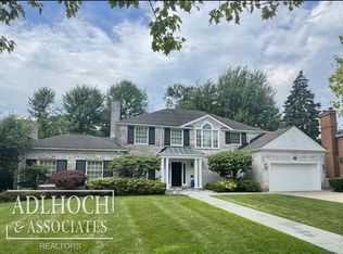 43 Edgemere Rd, Grosse Pointe Farms, MI 48236