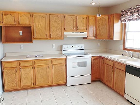 3rd image of 3508 Wilder Dr