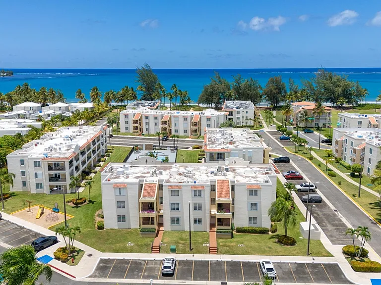 E-7 Continental Beach Resort #E-7 — Photo 3