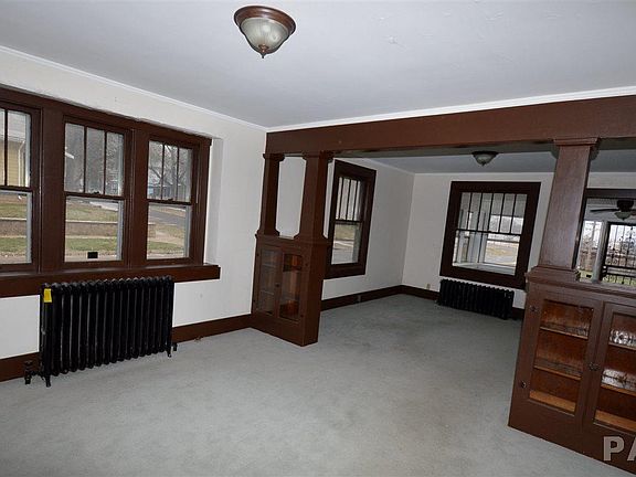 4th image of 1803 S Faraday Ave