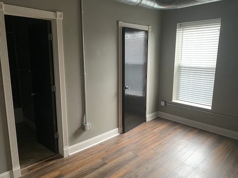5719 E Liberty Blvd — Photo 15