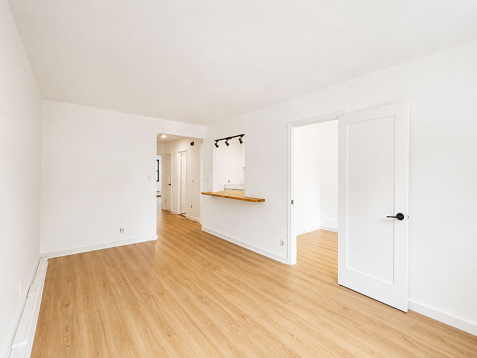 1st image of 3089 31st St APT 2