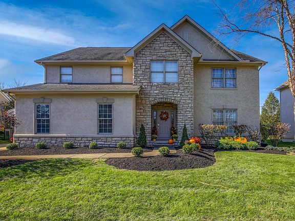 2nd image of 3833 Rockpointe Dr