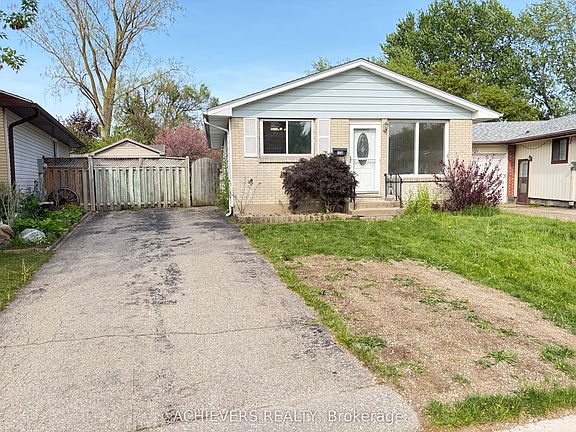 2nd image of 176 Culver Cres