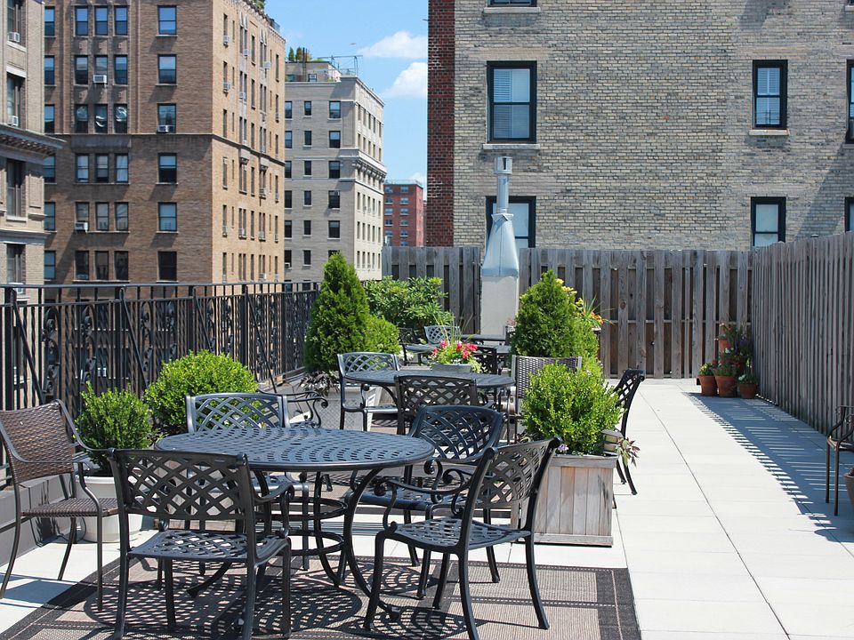2nd image of 308 W 97th St APT 4
