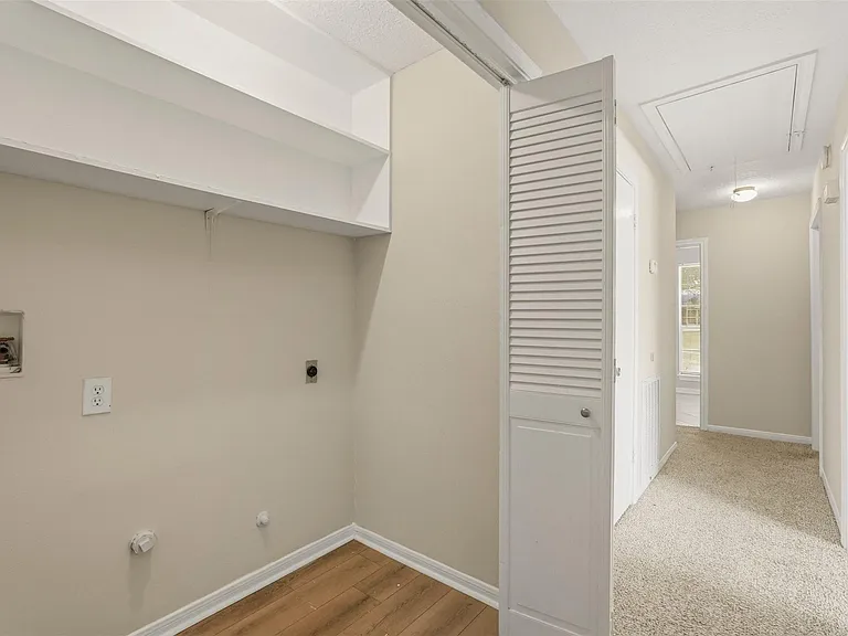 810 Sunnybrook Ln — Photo 19