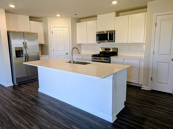 4th image of 107 Tallulah Ct