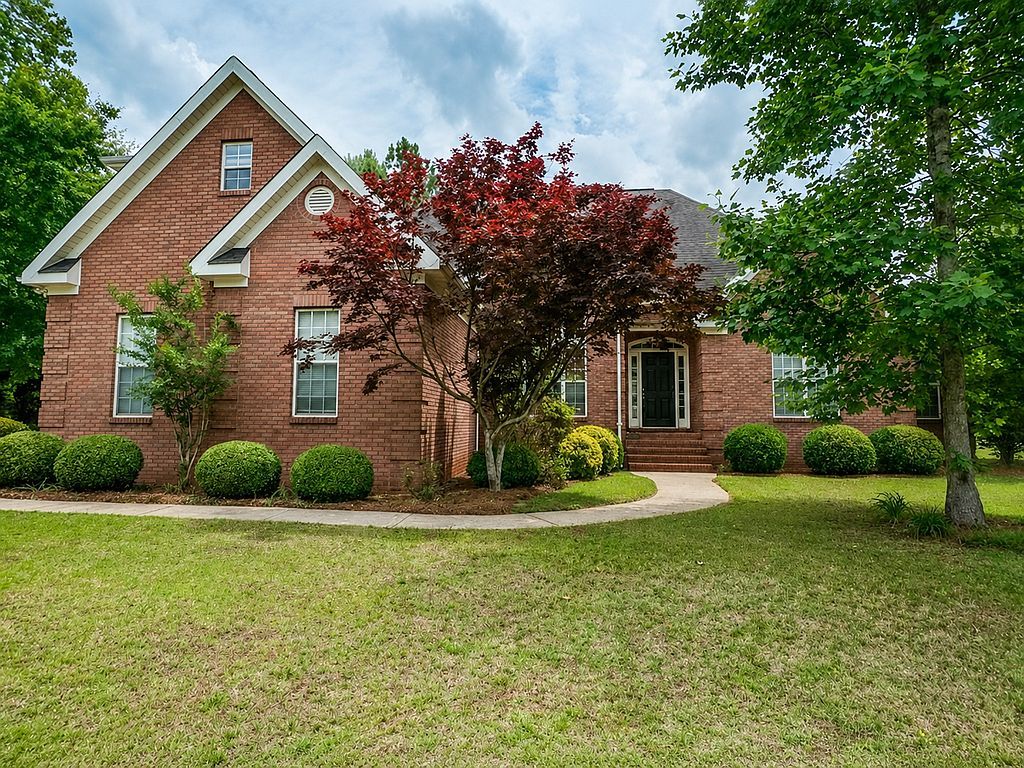 170 Cambridge Way - Property Image