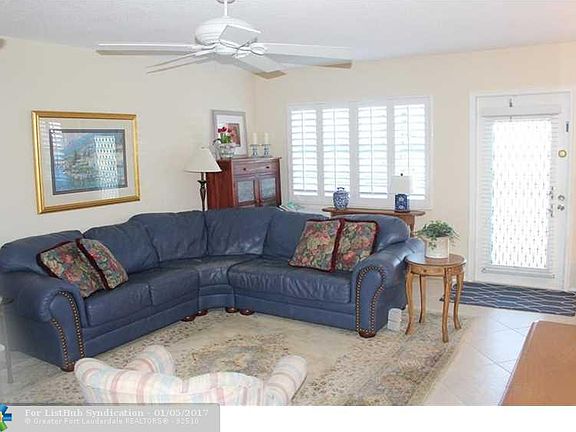 3rd image of 4066 Lyndhurst N #4066