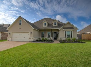 1701 Timber Oaks Dr, Brenham, TX 77833