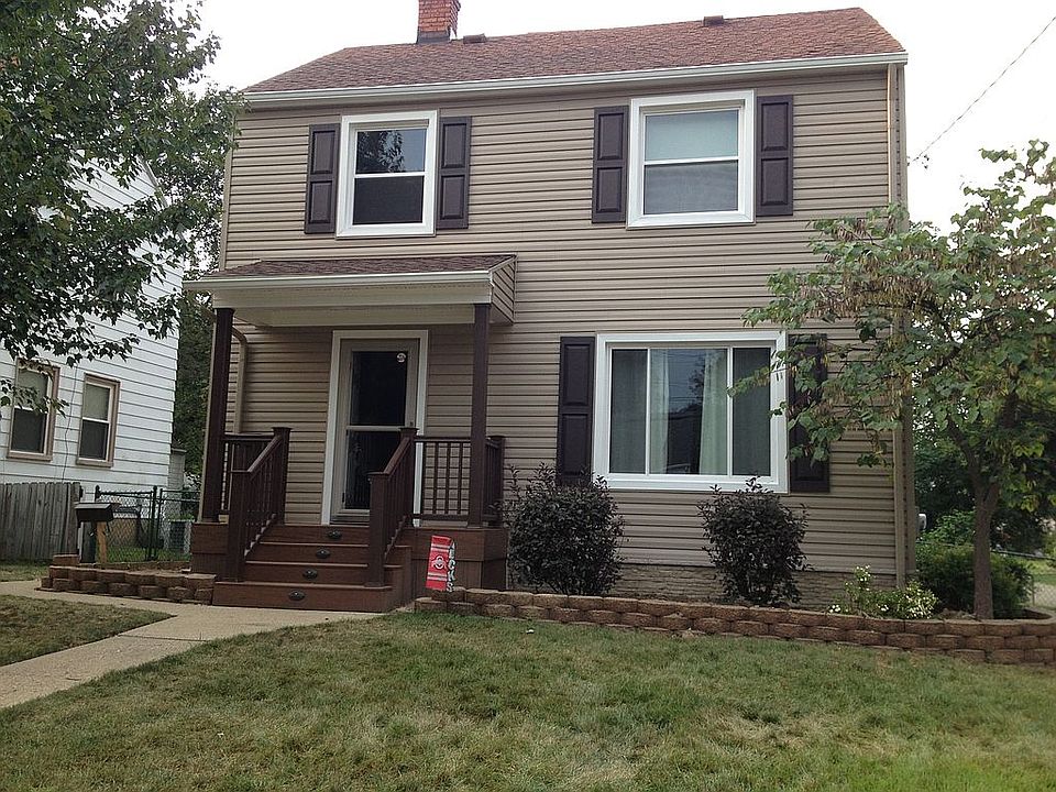 1st image of 207 Birchwood Ave