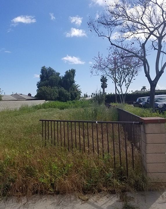 1st image of 1100 E 23rd St