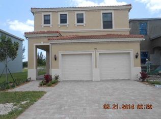 900 NE 191st St, Miami, FL 33179
