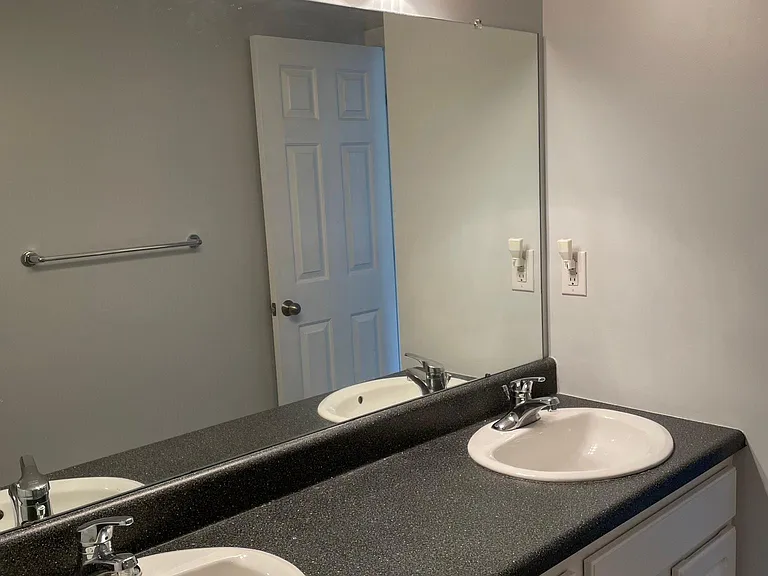 1720 Clay Dr — Photo 34