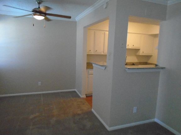 dining room/kitchen