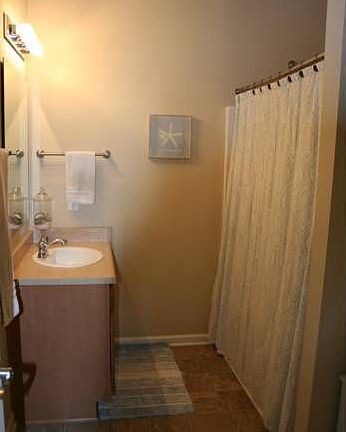 Master bath includes larg