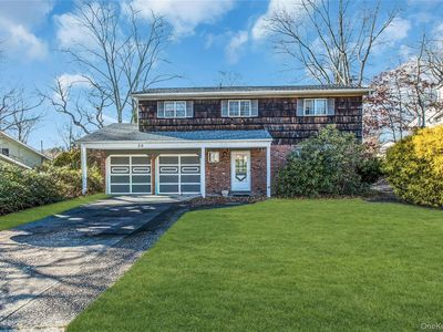30 Glacier Drive, Smithtown, NY, 11787