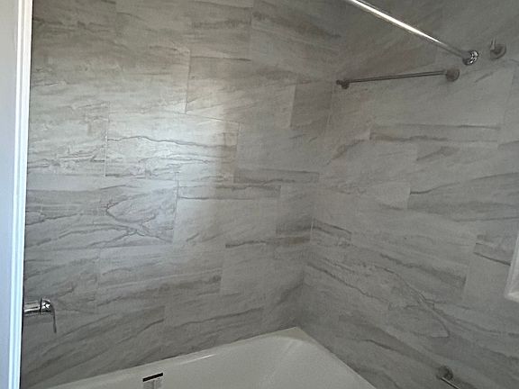 4th image of 14 S Wycombe Ave Floor 2