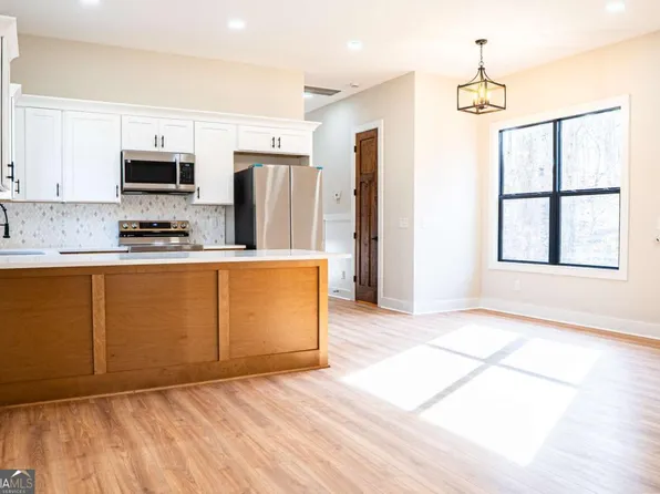 1187 Harmony Church Rd, Dawsonville, GA 30534