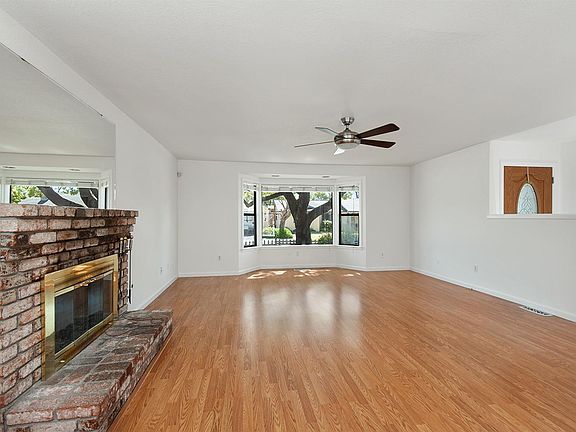 4th image of 1341 Sugar Bear Lane