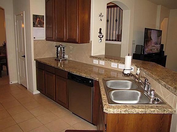 5th image of 3821 Wolf Creek Ln