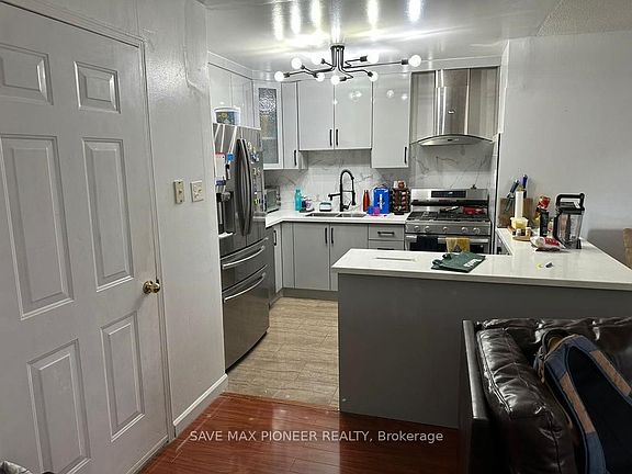 2nd image of 28 Gailwood Ct