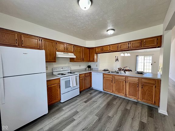 3rd image of 505 Woodberry Dr