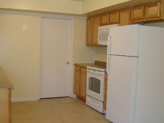 2nd image of 11 Ember Ln