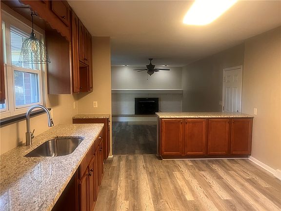 4th image of 4689 Fisher Rd