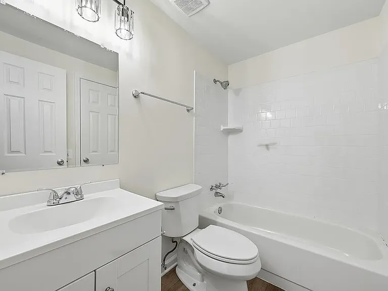 1622 Jennings Ct — Photo 8