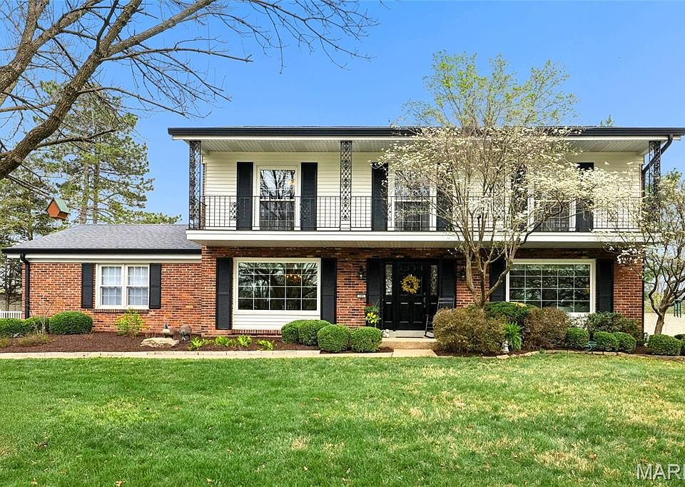 1st image of 166 Saddleford Dr