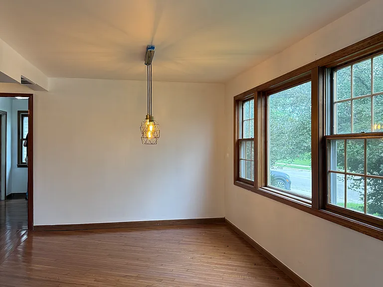4 Linden Ave — Photo 11